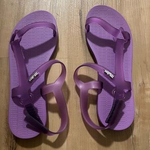 Melissa Sun Downtown Sandal in purple size 7